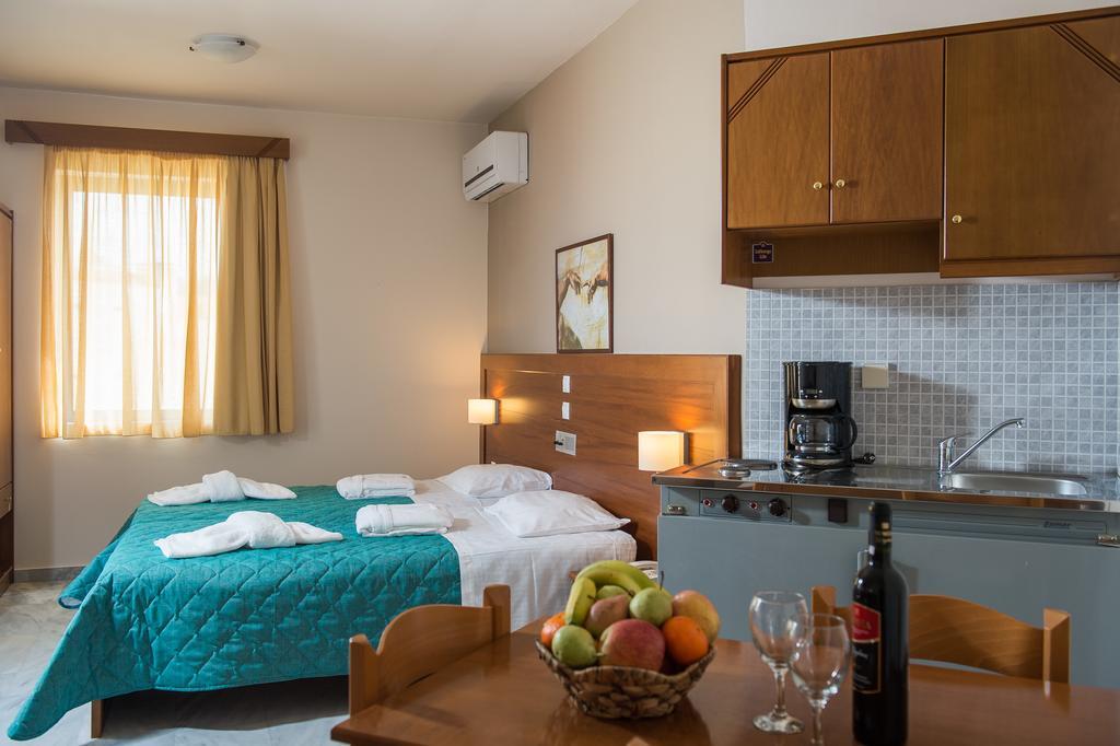 Rania Hotel Apartments Platanias  Exterior photo